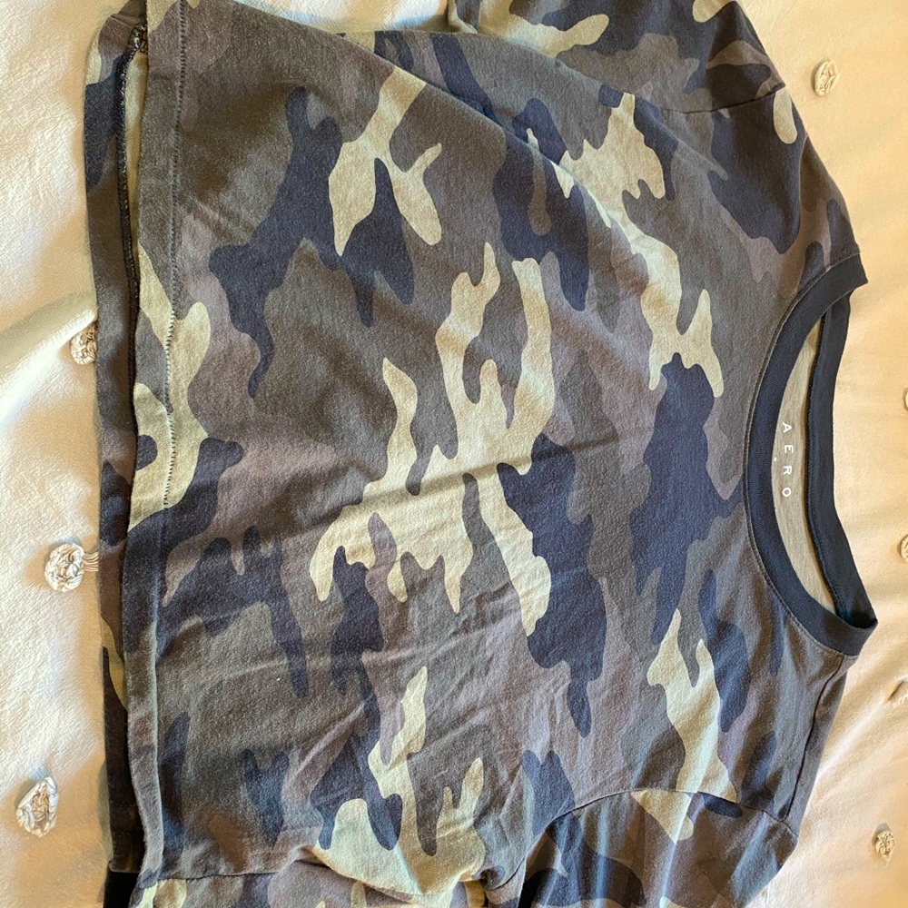 Camo crop top